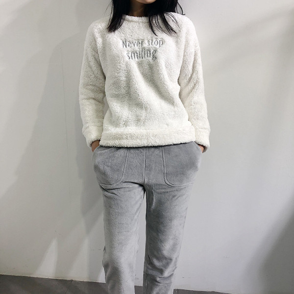 Női téli pehely pizsama - két modell