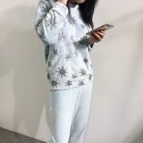 Női téli pehely pizsama - két modell