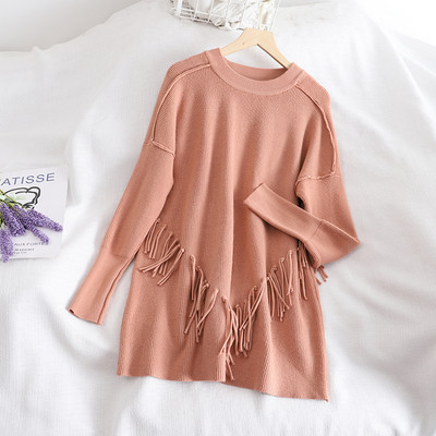 Női széles pulóver modell öt színben, rojtokkal és kerek nyakkivágással