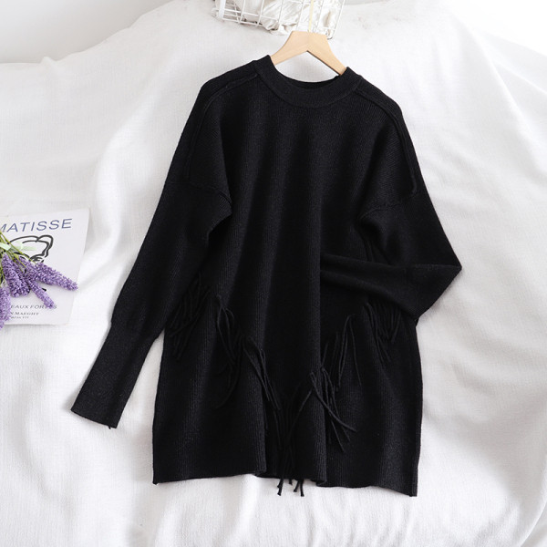 Női széles pulóver modell öt színben, rojtokkal és kerek nyakkivágással