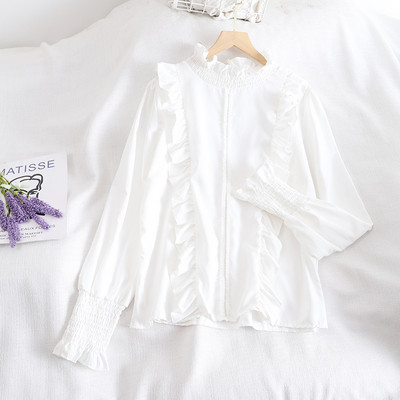 Cămașă de damă în alb, bej și negru cu guler jos și bucle