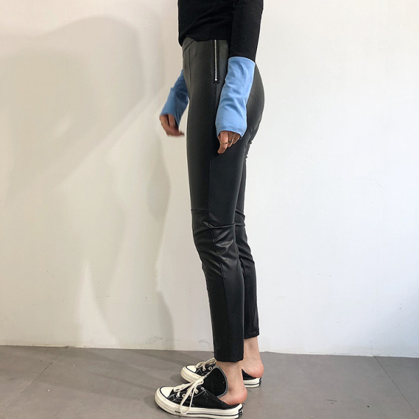 Testre szabott ökobőr nadrág fekete színben, magas derékkal és cipzárral