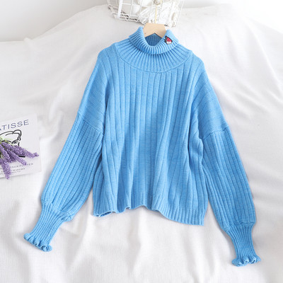 Női pulóver négy színben, széles ujjakkal és hímzéssel