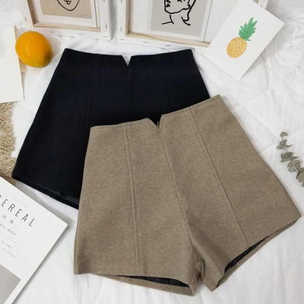 Gyapjú rövidnadrág magas derékkal, barna és fekete színben