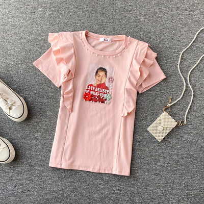 Bluză de damă modernă cu mâneci scurte și aplicație în mov, roz, galben, alb și negru