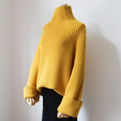 Női téli pulóver magas pólógallérral, sárga, fehér, kék, lila és piros színben