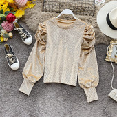 Bluză de damă modernă cu paiete și decolteu oval în bej, roșu, alb, roz și verde