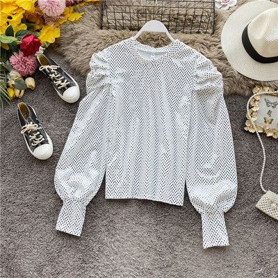 Bluză de damă modernă cu paiete și decolteu oval în bej, roșu, alb, roz și verde