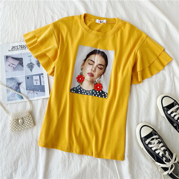 Alkalmi női póló rátéttel és rövid ujjú sárga, kék, lila, fehér és bordó színben