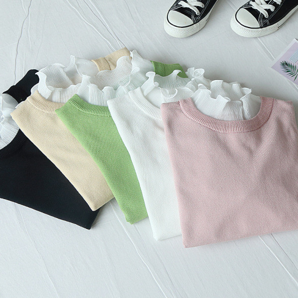 Őszi női blúz kerek nyakkivágással, zöld, fehér, fekete, rózsaszín és sárga színben