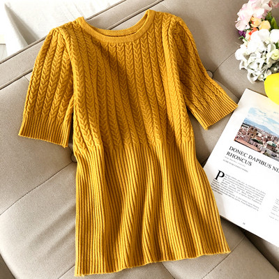 Női pulóver kerek nyakkivágással és rövid ujjú rózsaszín, sárga, bézs, fehér, bordó, zöld és fekete színekben