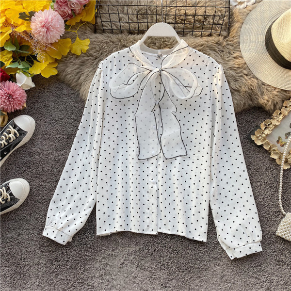 Modern női ing fehér, fekete és rózsaszín pöttyös szalaggal