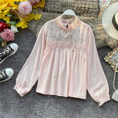 Cămașă de damă modernă cu guler înalt și broderie în alb, negru, bej și roz