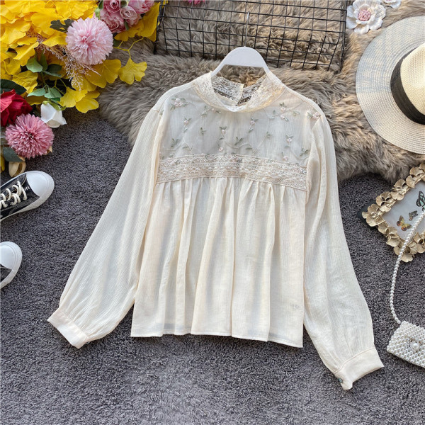 Cămașă de damă modernă cu guler înalt și broderie în alb, negru, bej și roz