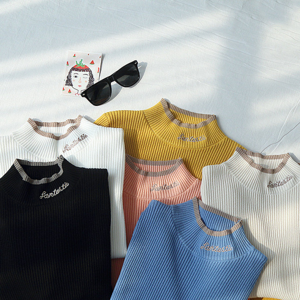 Bluză de damă toamnă-iarnă cu decolteu rotund în albastru, alb, galben, negru și roz