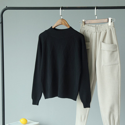 Női őszi-téli pulóver kerek nyakkivágással, sárga, kék, fehér, fekete és rózsaszín színekben