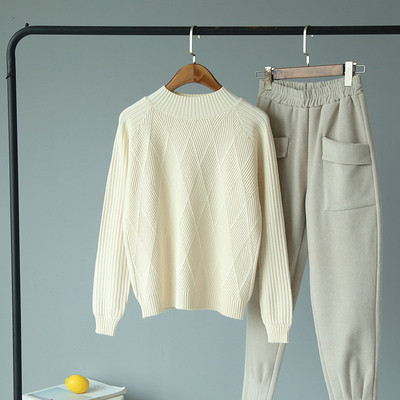 Női őszi-téli pulóver kerek nyakkivágással, sárga, kék, fehér, fekete és rózsaszín színekben