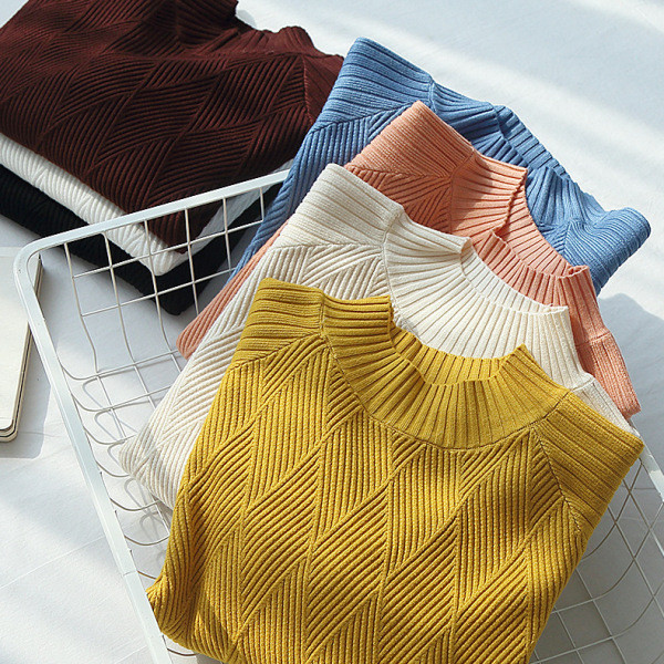 Női őszi-téli pulóver kerek nyakkivágással, sárga, kék, fehér, fekete és rózsaszín színekben