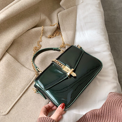 Modern női táska rövid és hosszú fülekkel, fekete, bordó, zöld és piros színben