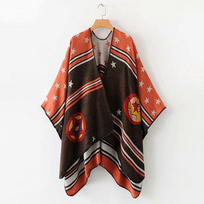 Vékony kötésből készült női poncsó kék, zöld és piros színben