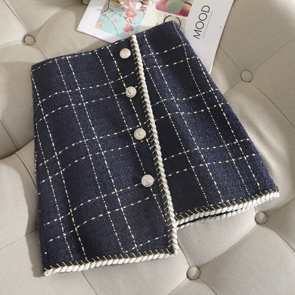 Fusta dama in carouri cu nasturi si talie inalta in albastru, alb si negru