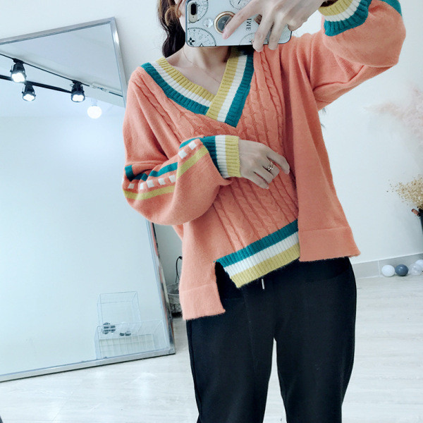 Színes női téli pulóver spitz nyakkivágással, narancssárga, fehér és zöld színben