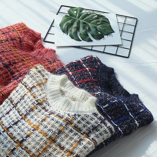 Női téli pulóver kerek nyakkivágással, kék, fehér és narancs színben