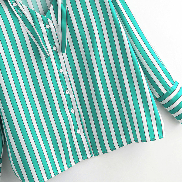 Camasa de dama in dungi model lat cu guler clasic si nasturi de culoare verde