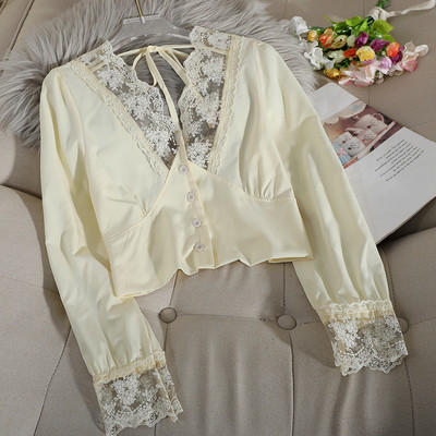 Cămașă scurtă de damă în cinci culori cu dantelă și decolteu în V