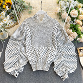 Modern női blúz barna, fehér és fekete színben, széles ujjal