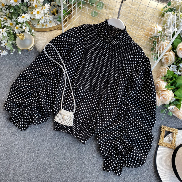 Modern női blúz barna, fehér és fekete színben, széles ujjal