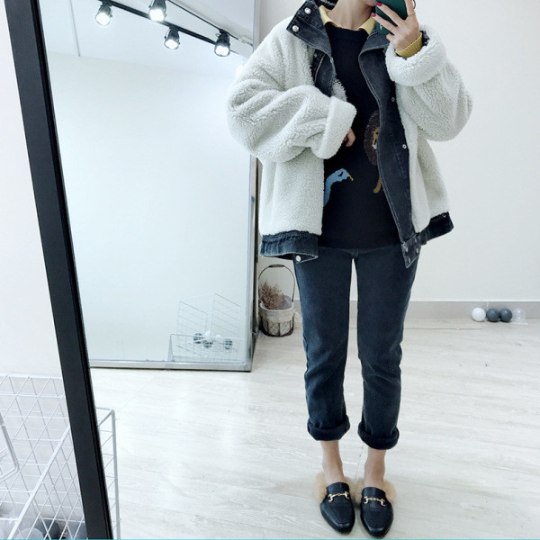 ÚJ Női téli pulóver flitteres elemmel, fekete színben