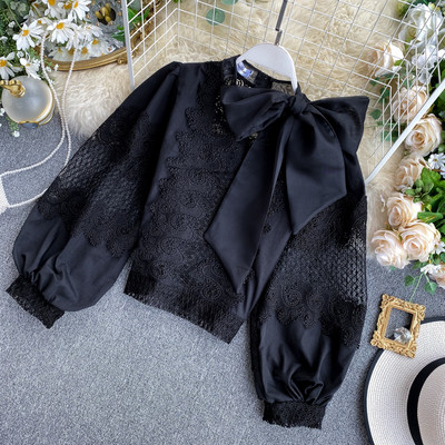 Stílusos női csipke ing gallérján szalaggal és széles ujjú fehér és fekete színben