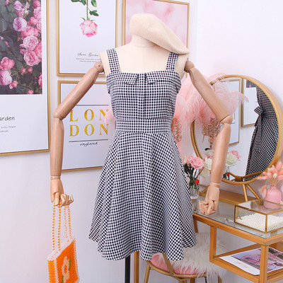 Modern női kockás ruha piros, fekete és sárga pántokkal