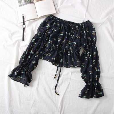 Bluza de dama actuala cu decolteu barca si maneci lotus in mai multe culori