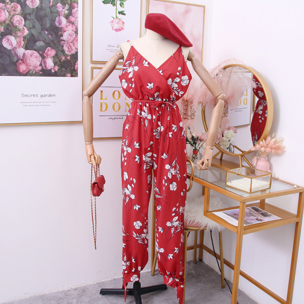 Új modell női overall vékony pántokkal, virágos motívumokkal