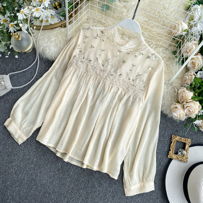 Modern női rózsa hímzéssel és csipkegallérral rózsaszín, fehér, fekete és bézs színben