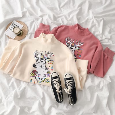 Καθημερινό γυναικείο πουλόβερ σε ροζ και μπεζ χρώμα με εφαρμογή
