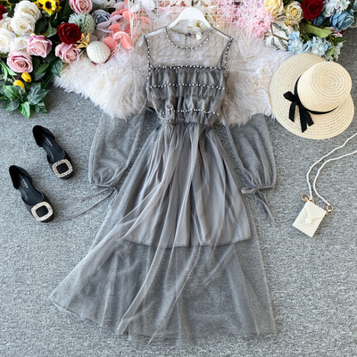 Elegáns női ruha gyöngyökkel és tüll szabású modell öt színben