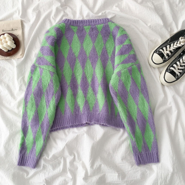 Lezser női kardigán kerek nyakkivágással és hosszú ujjal