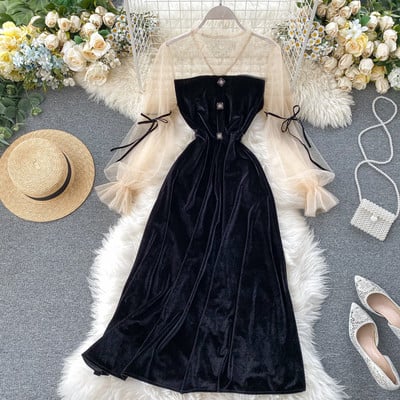 Női bársonyruha széles ujjú fekete színben