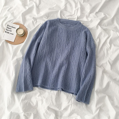 Γυναικείο πουλόβερ σε λευκό, μπλε και πορτοκαλί χρώμα με στρογγυλή λαιμόκοψη