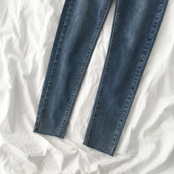 Blugi de dama in stil retro cu talie inalta si buzunare in albastru