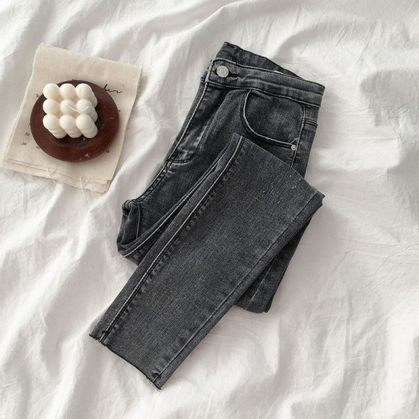 Női retro stílusú farmer fekete színben, magas derékkal és gombokkal