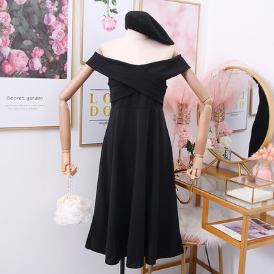 Aktuális női ruha csónakos nyakkivágással - szabású modell több színben