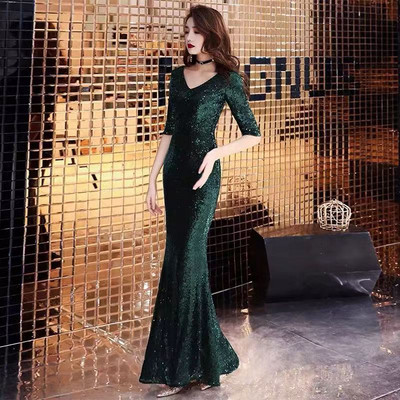 Rochie elegantă de damă cu decolteu spitz și mâneci 3/4 auriu, argintiu, verde și negru