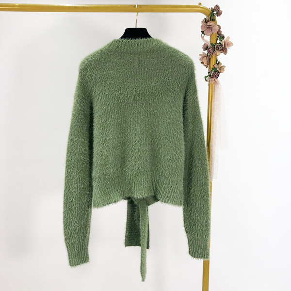 Rövid alsó pulóver derékkötővel, fehér és zöld színben