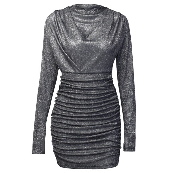 Stílusos női ruha magas gallérral, fényes hatású szürke színben