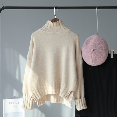 Női téli pulóver magas gallérral és hasítékokkal piros, szürke és bézs színben