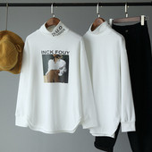 Női alkalmi blúz magas gallérral és színes rátéttel - két modell